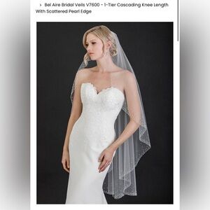 Bel Aire Bridal Veils V7600 Cascading Knee Length with Scattered Pearl Edge